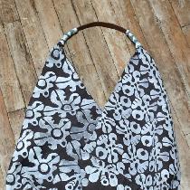 Theresa, The bag, silhouette is based on a Japane...