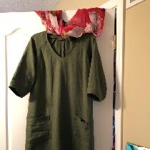 This dress was made using ILOI9 vineyard softened. I love this linen.