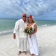 I made these wedding clothes for our beach wedding last week! My husband’s Fremantle pants and m...