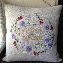 Bronwyn, I embroidered this wreath of wildflowers...