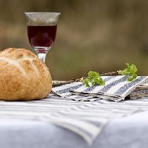 Debra, This is a striped linen tablecloth set m...