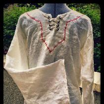 Tunic for Belegarth, With lacing grommets and fancy neckline stitching. In Bleached.

https://...