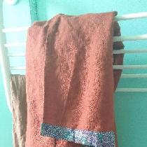 Anne, Linen bath towel with Australian tribal...