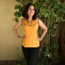I made this top (IL020 Autumn Gold softened) with hand-smocking on a bias strip in the yoke. To...
