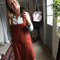 I made a linen smock apron in 4C22 kenya color. It's one of my favorite earthy tones, so warm an...