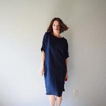 Shirt dress with center seam, rounded hem and oversized pockets - made with medium weight Dress...